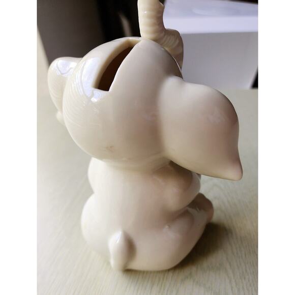 BANK-Smiling Elephant-Trunk Up-Cream-Vintage-Ceramic-Stopper - Picture 13 of 16